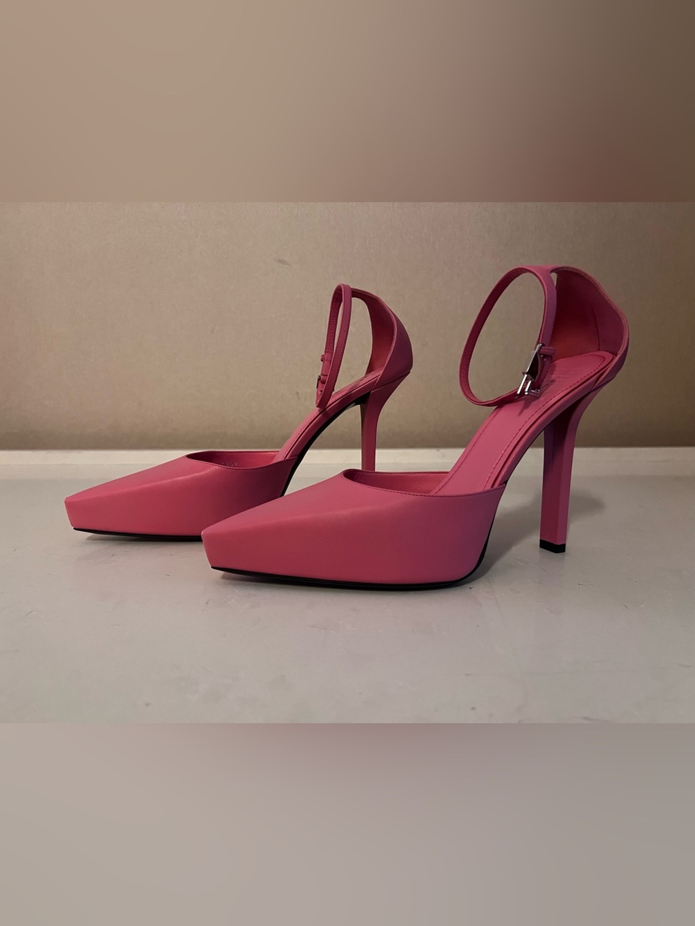 Givenchy G-lock Platform Heels Pink - Picture 2 of 10
